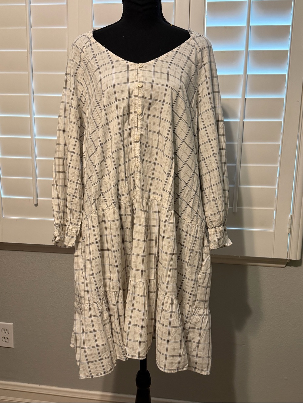 Light Cream Plaid Button-Front Women’s Dress